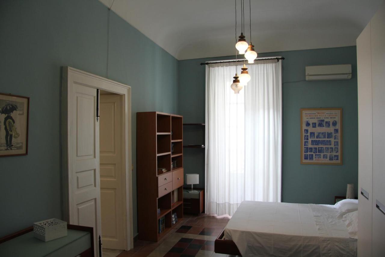 Casa Vacanza Icaros, Ortigia Hictoric Center, 200 Mt From The Beach Syracuse Bagian luar foto