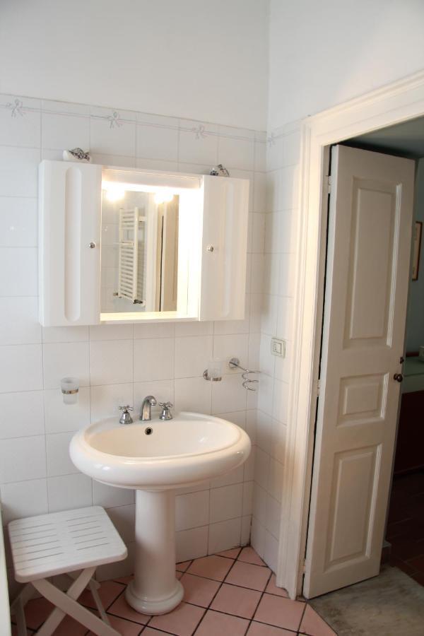 Casa Vacanza Icaros, Ortigia Hictoric Center, 200 Mt From The Beach Syracuse Bagian luar foto