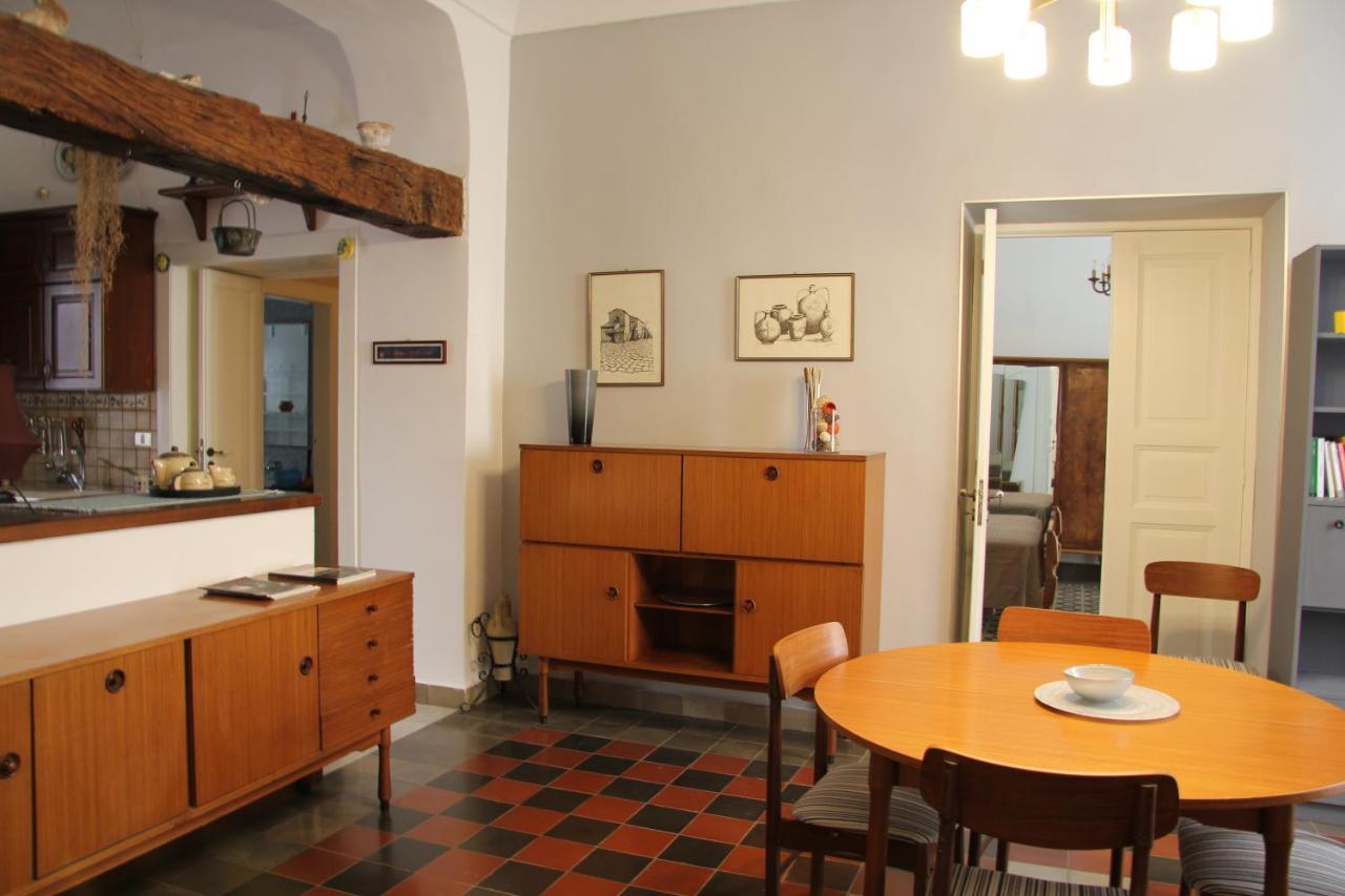 Casa Vacanza Icaros, Ortigia Hictoric Center, 200 Mt From The Beach Syracuse Bagian luar foto