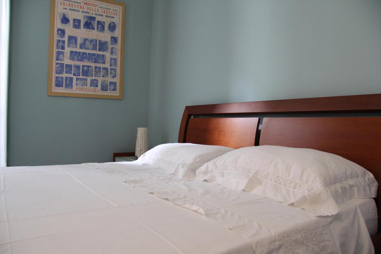 Casa Vacanza Icaros, Ortigia Hictoric Center, 200 Mt From The Beach Syracuse Bagian luar foto